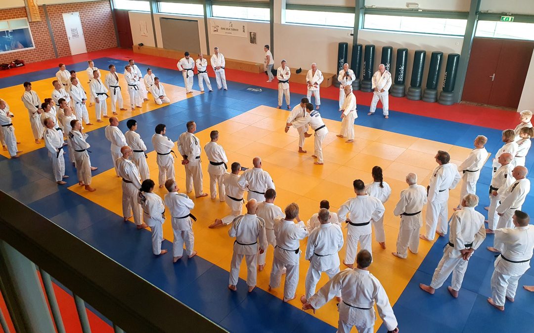 Succesvolle Kataseminar georganiseerd door IMAF Kodokan Judo Nederland en de NVJJL in de dojo te Wijk bij Duurstede.